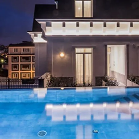 Готель Eugenia Boutique 3*