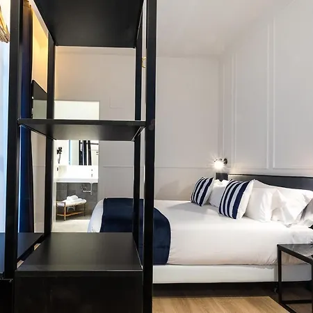 Отель Eugenia Boutique 3*