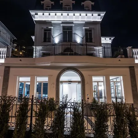 Отель Eugenia Boutique