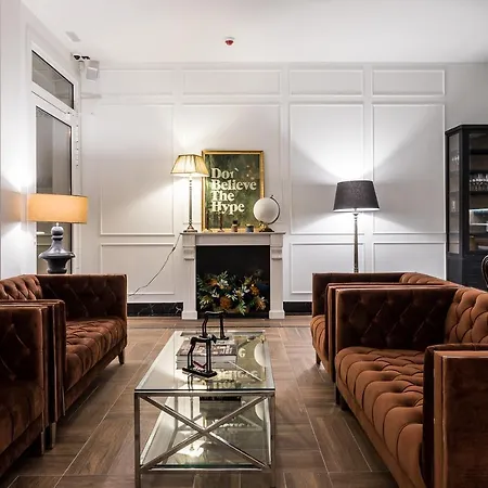 فندق Eugenia Boutique 3*